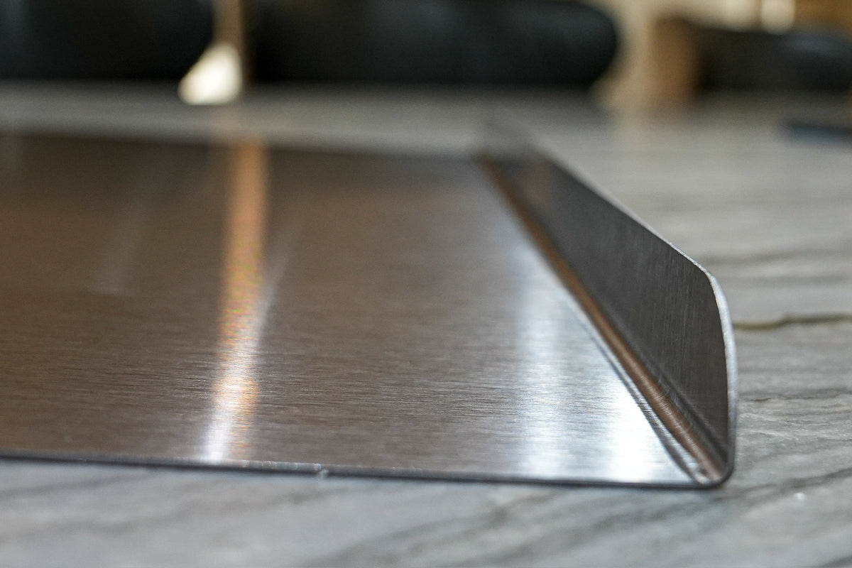 STELE 15 — Compact Solid 304 Stainless Cutting Board